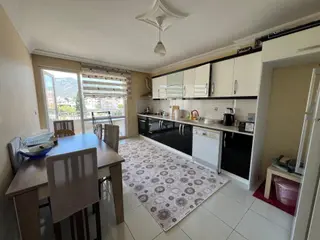 Akçay Doruk'tan Kadıköy'de Ön Cephe Ayrı Mutfaklı 3+1 Daire