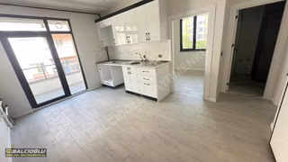 Balcıoğlu Emlaktan Alaylar 2 Mah Garajlı 1+1 Satılık Daire