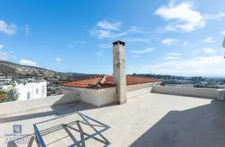 Bodrum Konacık'ta Deniz Manzaralı Lüks Satılık Tripleks Villa