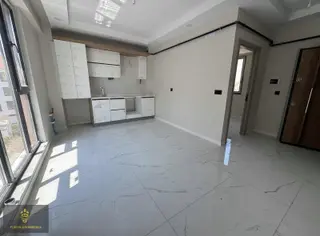 Konumunun En Uygunu Ara Kat Sıfır 1+1 Daire