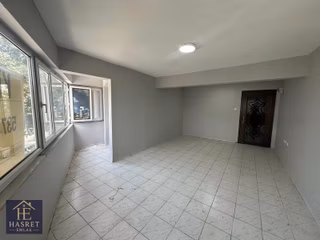 Atatürk Caddesi Üzerin De Kiralık 40m2 Dükkan