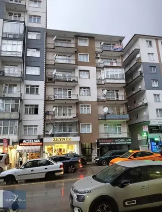 Taştan Gayrimenkul'den Demetevler 357. Cadde De Satılık Daire.