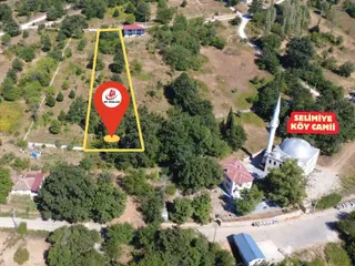 Ay Emlak'tan Armutlu Selimiye Köyü Mücavir Alan İçinde Tarla
