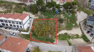 Sahibinden Urla Yaka Mahallesinde 310 M2 İnşaata Uygun Satılık Arsa