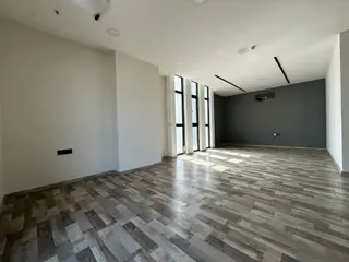 Seraş' Tan Level Ant Binasında Prestijli Bakımlı 40 M² Ofis