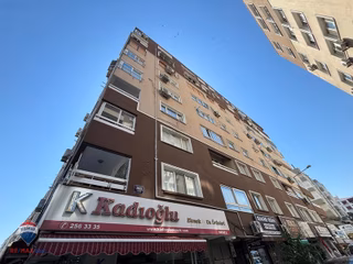 32 İnönü Cad. Üzerinde Metro Yakını Asansörlü Kiralık 3+1 Daire
