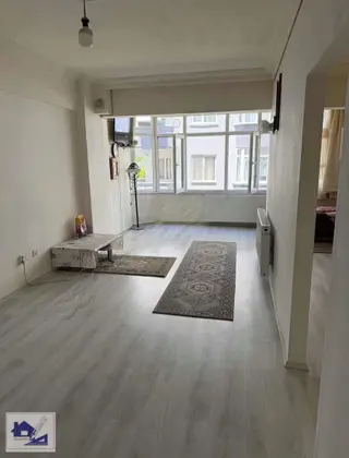 Nesrin Den Teşvikiye Sitesinde 1. Kat Kombili 1+1 Daire Satılık