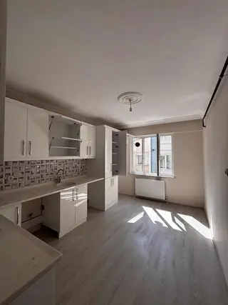 Abdullahpaşa'da Masrafsız 3+1 135 M² Arakat Asansörlü Daire