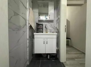 Alanya Güllerpınarı'nda Denize Sıfır 2+1 Satılık Daire