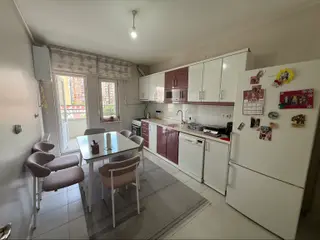 Avm Yakınında Ana Cadde Üstünde İçi Yapılı Satılık İldem C