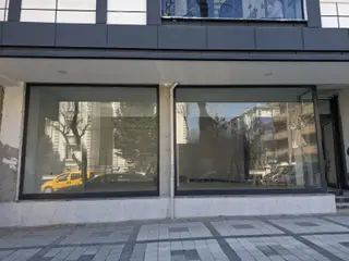 Kazım Karabekir'de 200'm2 Depolu Dükkan