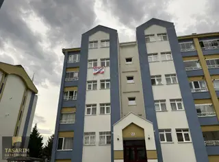 Oğuzlar Mahallesi Yıldız 91 Sitesi'nde Kiralık 3+1 Harika Arakat