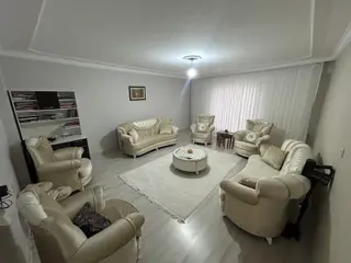 Dünya Kavşağı Dibinde Full Masraflı Hasarsız 3+1 Ara Kat Fırsat Daire