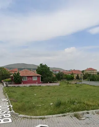 Sahibinden Yenidoğan Mahallesinde Satılık Köşe Arsa