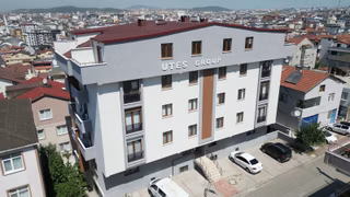 Çayırova Merkez 174m2 Bahçe Teraslı İskanlı Sıfır 4+1