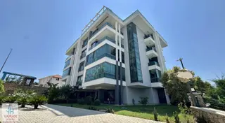 Alanya Oba'da Lüx Site İçerisinde Satılık Çok Geniş 3+1 Daire
