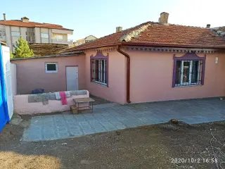 Şarkışla Hsk Rönesans Emlaktan 1 Katlı Müstakil Ev Ve Dükkan