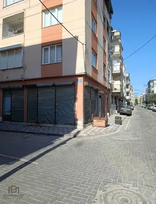 Mustafa Başyiğit Emlak'tan Satılık Dükkan Reşatbey'de