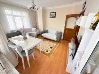 Arzu Emlaktan Gazi Mah. 2 Balkonlu 2+1 90 M2 Satılık Daire