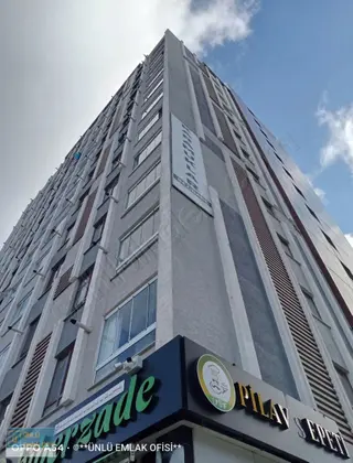 Ünlü Emlaktan Hastaneler Karşısında Kiralık Eşyalı 1+1 Manzaralı