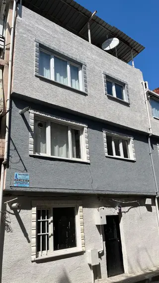 Bursa Atıcılar'da Satılık 3 Katlı Müstakil Ev, Daire Fiyatına!!!