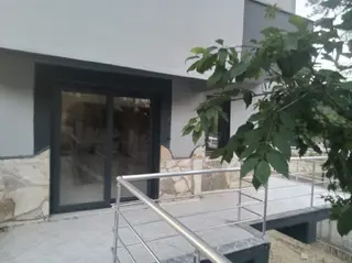 Soğucak'ta Müstakil Ev Ve Arsası