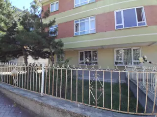 Naci Çakır Mahallesinde Merkezi Konumda Satılık 2+1
