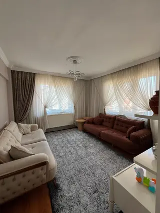 Bursa İnegöl Mesudiye'de Bakımlı Ve Full Yapılı Ferah 3+1 Satılık Daire