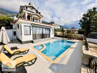 Ölüdeniz'e Yakın 4+1 Satılık Villa