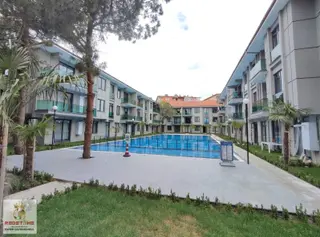 Merkezde Havuzlu En Prestijli Sitelerden Birinde Eşyalı 2+1