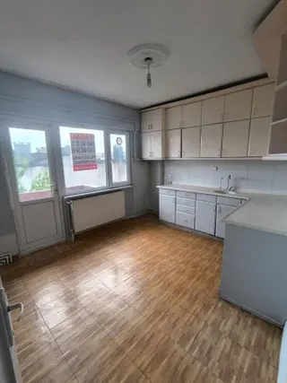 Balıkesir Bandırma İhsaniye Mah. 2+1 Merkezi Konumda Satılık Daire