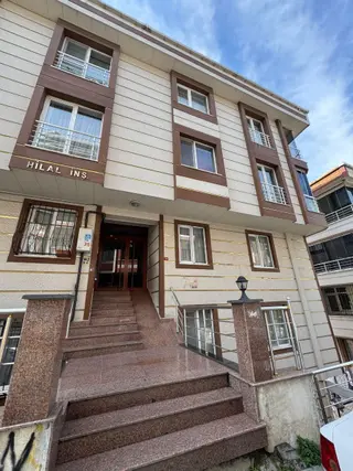 Gaziosmanpaşa'da 2+1 Yüksek Giriş 11 Yaşında