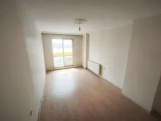Balikesir Edremit Kadıköy'de Kiralik Geniş Kullanışlı Kiralik Daire