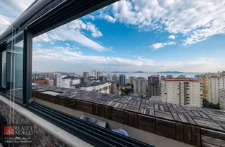 Suadiye'de Panaromik Deniz Manzaralı Satılık Teras Dubleks