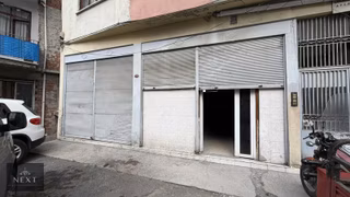 Meydana Yakın Kiralık Depo Ve Dükkan 90m2