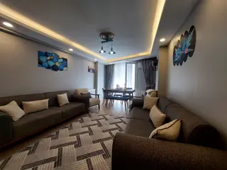 Gaziosmanpaşa Küçükköy Yeni Mah Acil Satılık Birinci Kat Balkonlu 2+1 95 M2