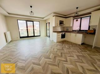 Deka Gayrimenkul'den Körfez Mah. Bulvara Cephe Kiralık Daire