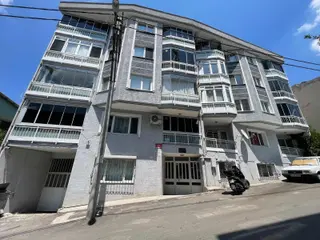 Yıldırım Teferrüç Mahallesinde Asansörlü Geniş Ve Ferah Daire