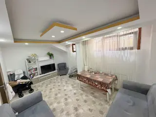 *meral R1872 Küme Sok Yeni 9 Yaş Binada Geniş Lüks 2+1 Bahçe Kat