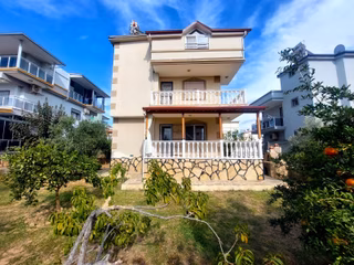 İzmir Seferihisar Ürkmez De Denize Yakın Satılık Müstakil Villa 4+1