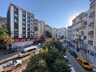 Karaköy İzmir Cad.üzeri 3+1 2.kat Asansörlü Önü Açık Ferah Daire