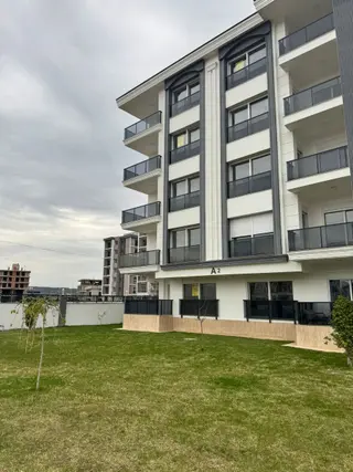 Site İçerisinde Havuzlu Kiralık 2+1