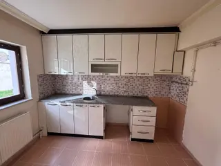 Buharaevler Hz.ibrahim Cami Arkasında Düz Giriş Satılık 1+1 Daire