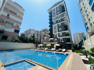 Mahmutlar Full Aktiviteli Site İçerisinde 1+1 Eşyalı Daire