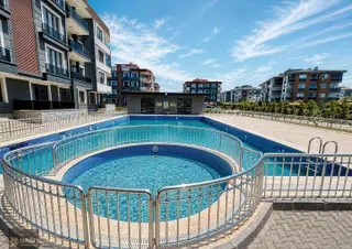 Dağlı Gayrimenkul'den|2+1|siteiçi Havuzlu|çift|banyo|kiralıık|!