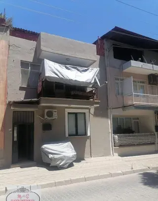 M/ş Gayrumenkulden Salihlide Satılık 2+ 0 Daire.....