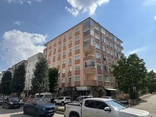 Başarı Emlak'tan Hacımütahir Mah.rasimerel Cad.kiralık 3+1 Daire