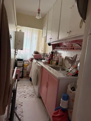 Fatihte Okula Toplu Taşıma Yakın 1.kat 80m2 2+1 Balkonlu Kombili