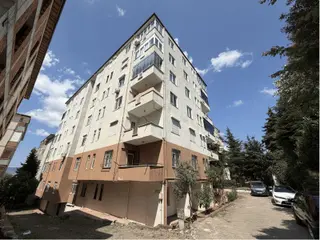 Değirmendere Merkez'de Satılık 3+1 Asansörlü Cam Balkonlu Daire
