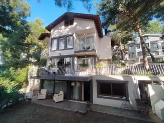 Site İçerisinde, Deniz Manzaralı , Tam Müstakil, Geniş Bahçeli 6+2 Villa